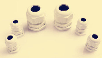 安裝塑料電纜接頭時需注意幾點？