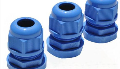 防水接頭開孔后如何使用？